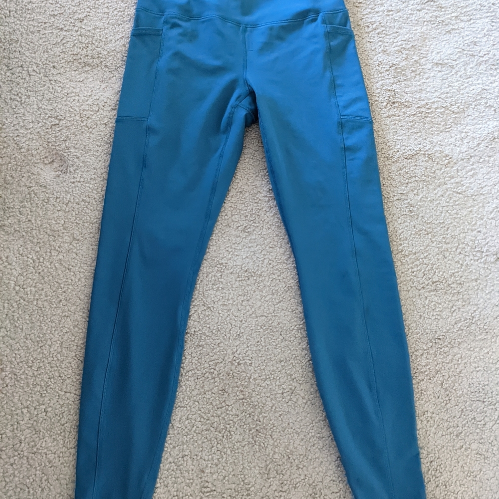 Blue workout leggings
